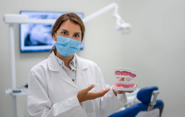 Best Emergency Denture Repair in Lliams Bay, WI